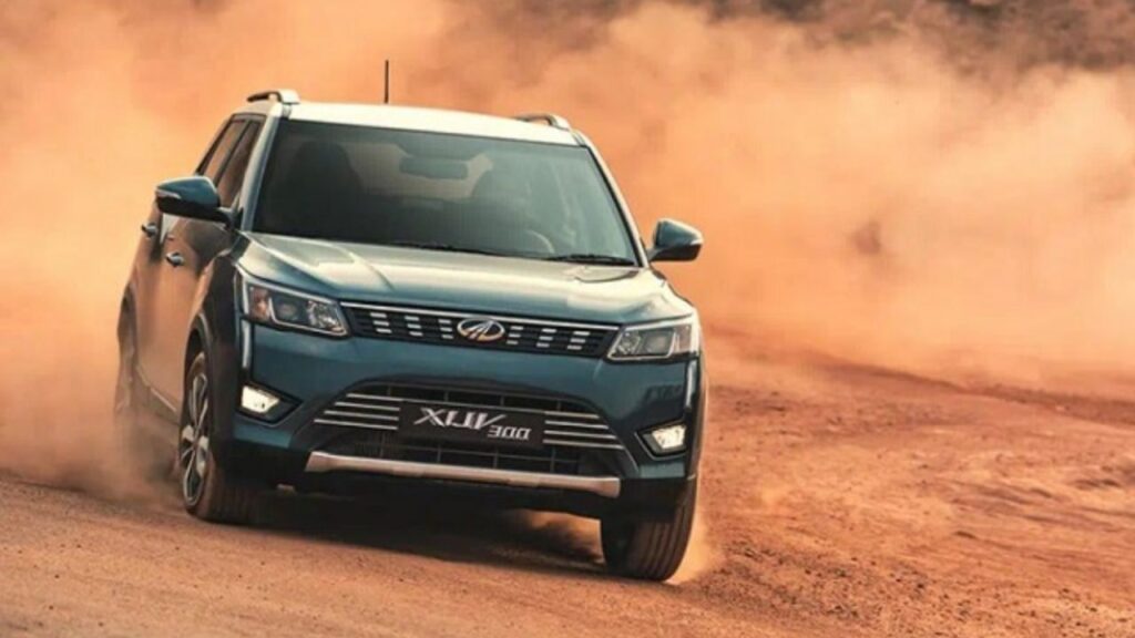 Mahindra XUV 300 फेसलिफ्ट